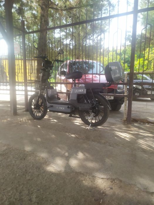 Skuter sotiladi YKX