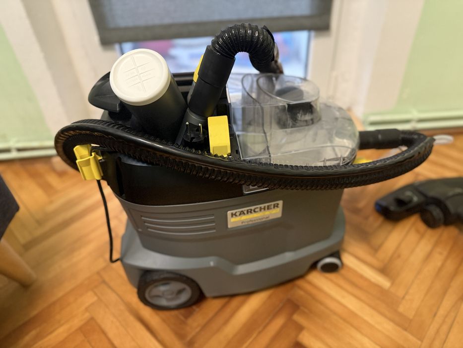 Inchiriez aspirator spalare-extractie karcher