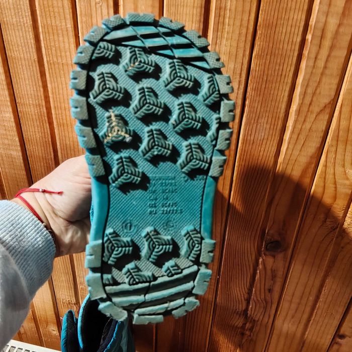 Топли обущета за малки крачета