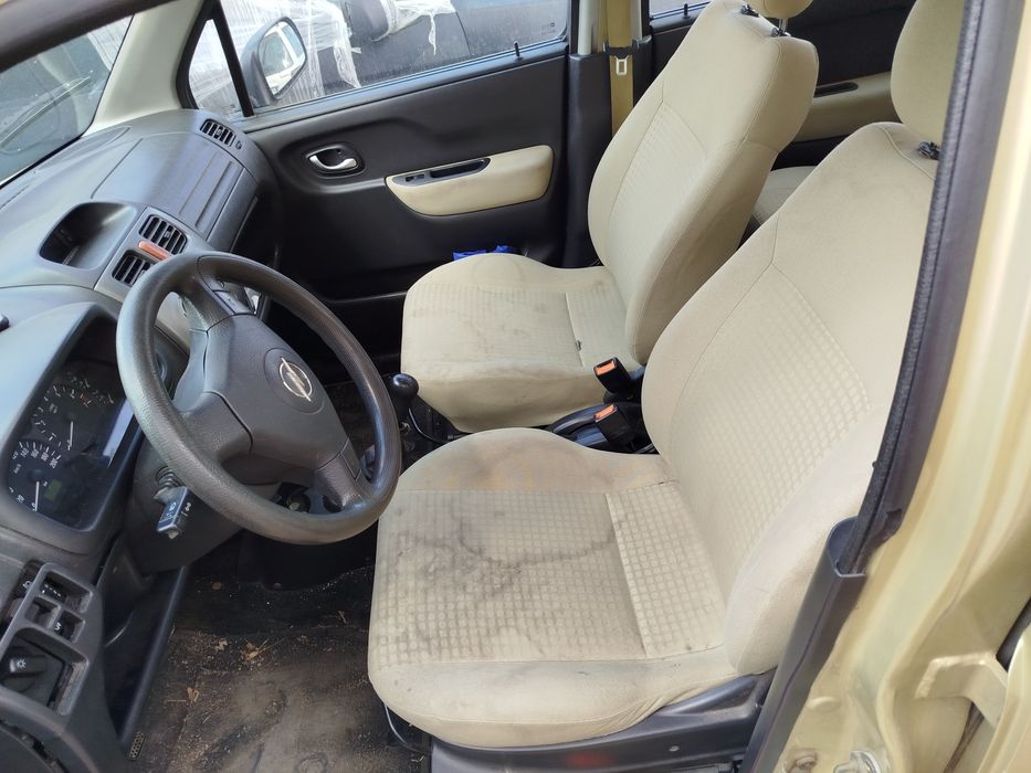 Опел Агила 1.0 на части .