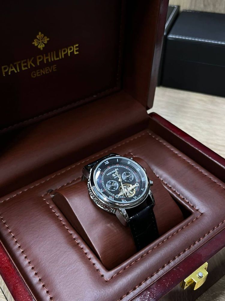 Часы Patek Philipe