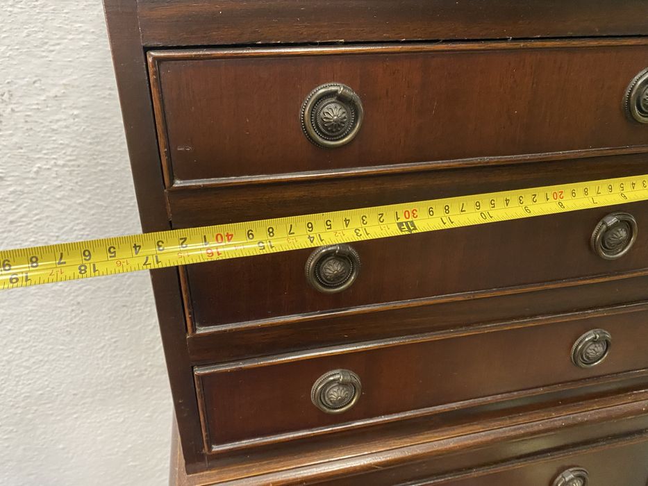 Френски шкаф от масивно дърво