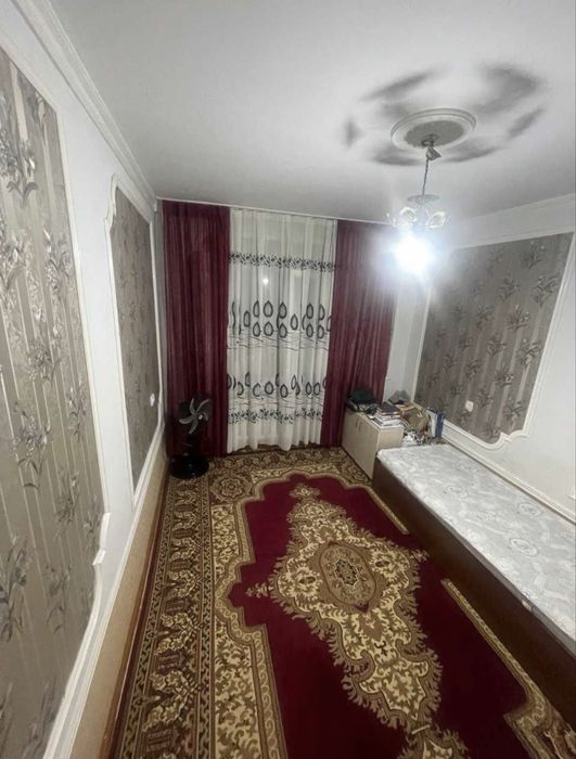 Сдается 2 ком Юнусабад 11. 5мин от метро Туркистан Сдается Девушкам