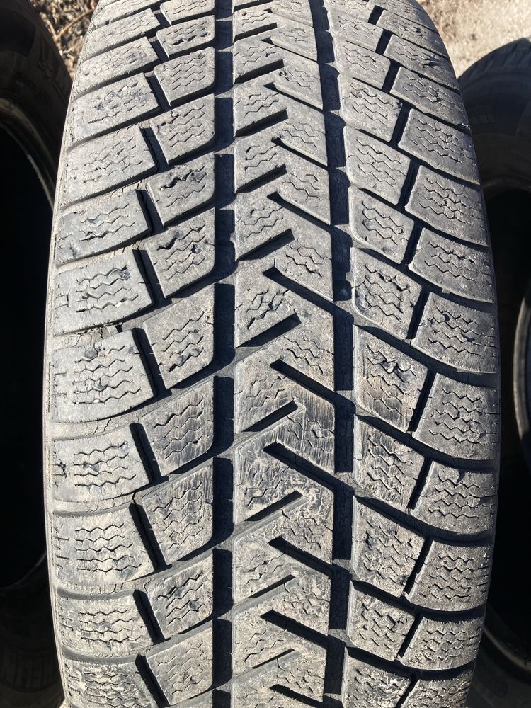 Michelin 235/60/18