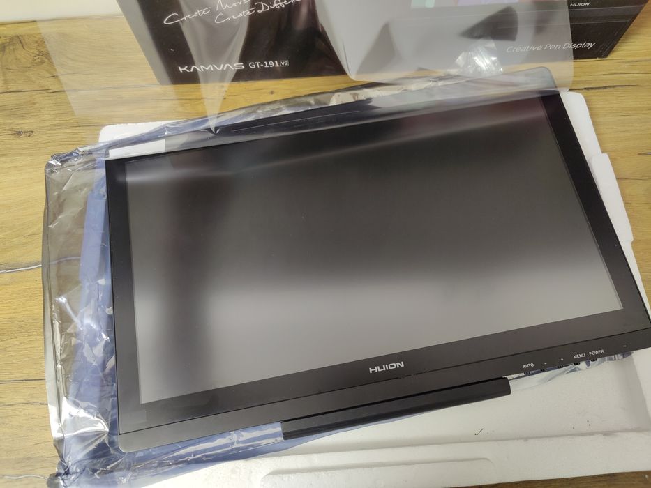 Huion kamvas gt 191 v2  19 inch tableta grafica