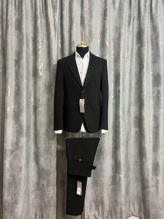 Costum Dior , elegant