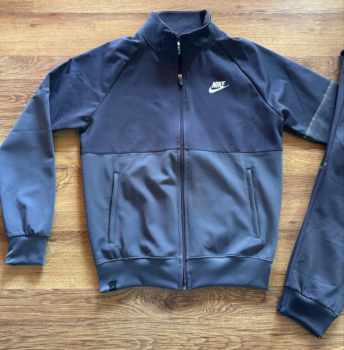 Мъжки екип Nike в сиво,материя лакоста
