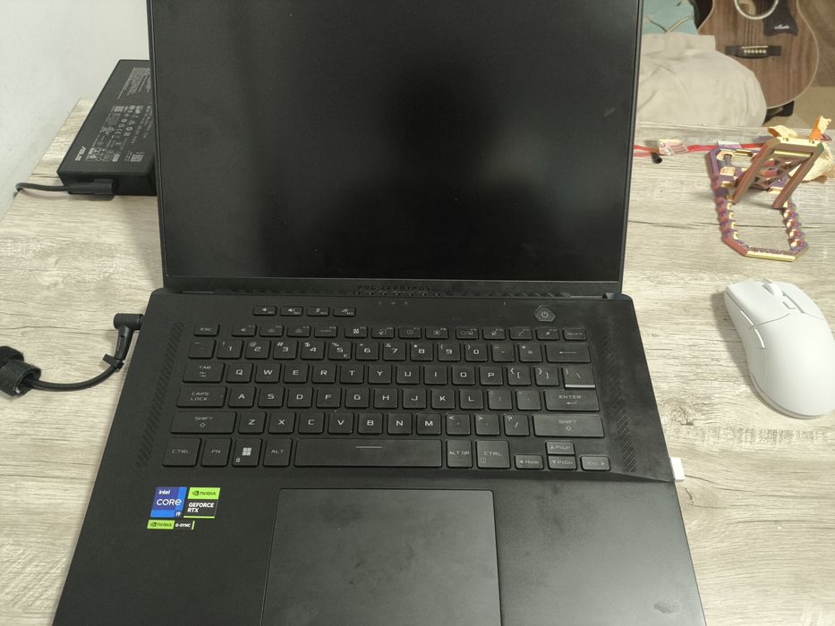 Asus rog zephyrus m16 2023