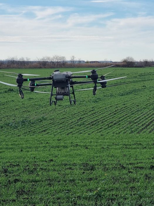Prestari servicii cu drona agricola