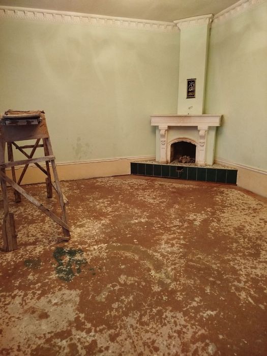 Урганчда райцентрда парк ёнида  склад кучада 15×32 =480кв