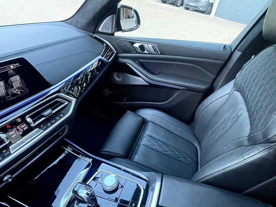 BMW X5 M50i F95/Bowers/Masaj/WEBASTO/Night Vision