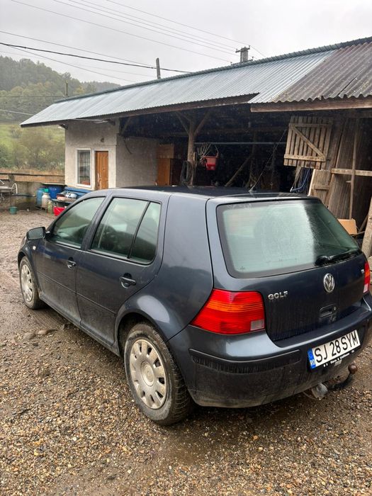 Vând golf 4 1.6 16v