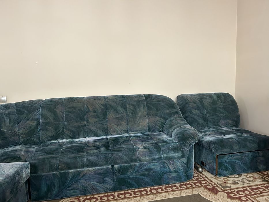 Комплект: Диван, Пуфик, Кресло.