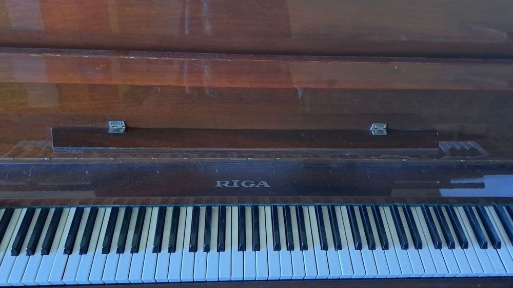 Srochna sotiladi.faqat oladiganlar tel qilsin.koʻp ishlatilmagan.