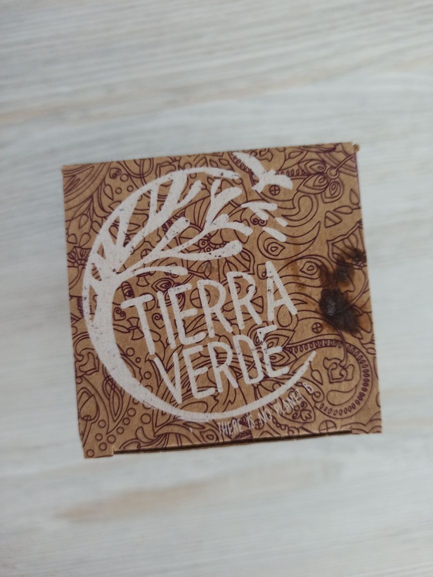 Tierra verde - Менструална чашка L и ежедневна превръзка.