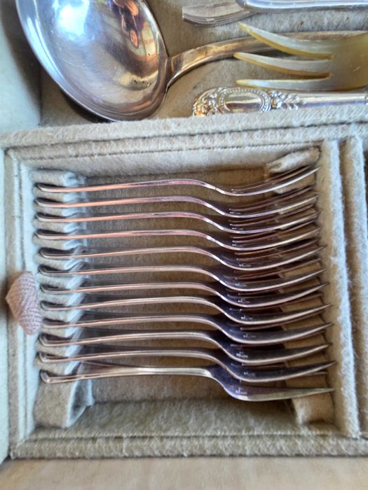 Set tacamuri argintate Christofle 80 piese