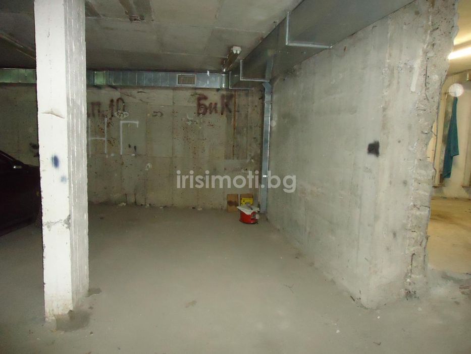 Продава гараж, €15000, 14кв.м. в Зона Б-19