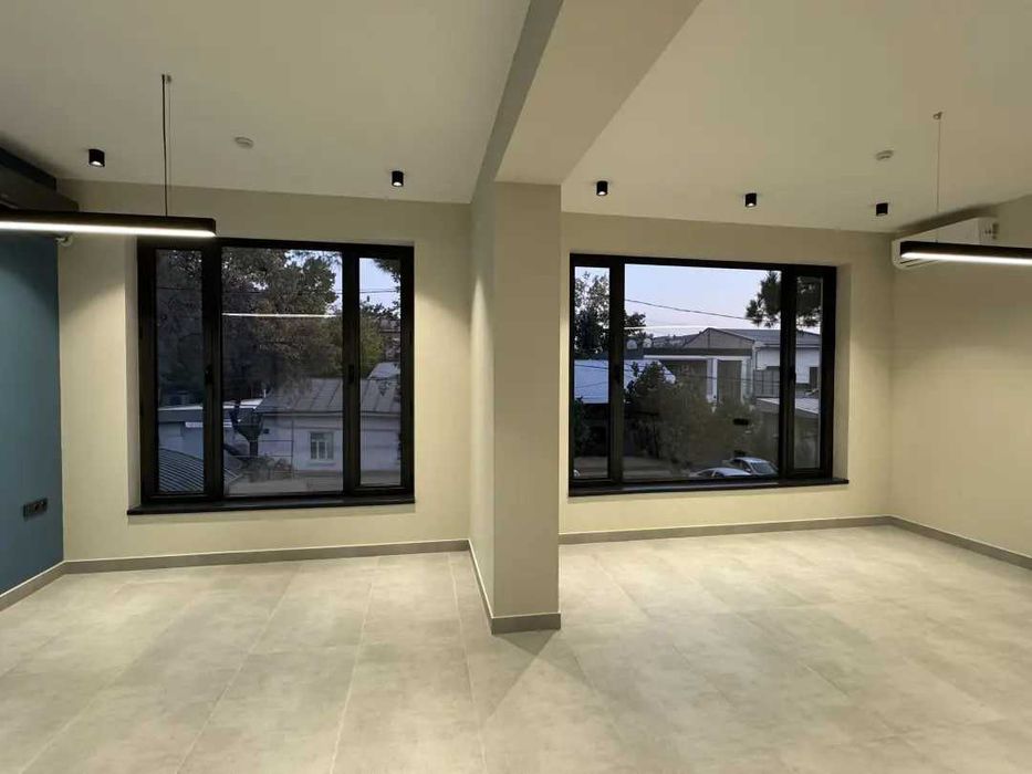 Сдается Коммерческая Помещения Памятник Мирзо У. напротив ITPARK 312*