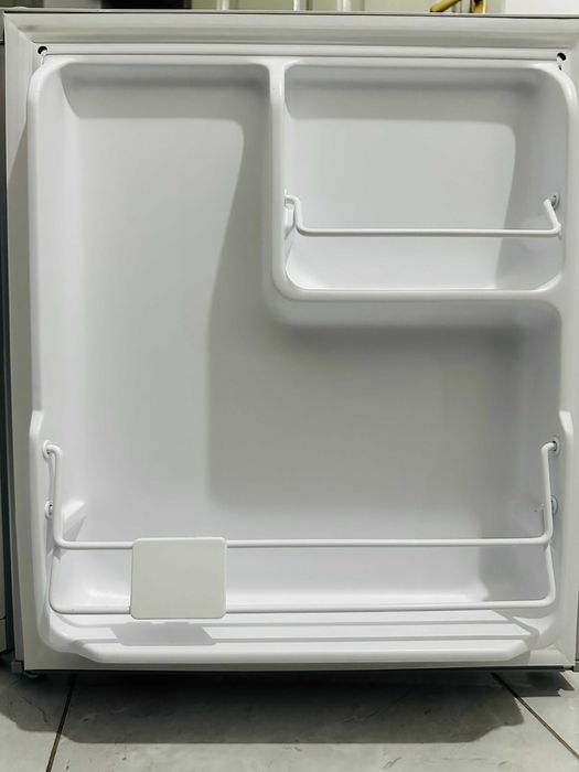 Frigider minibar HEIINNER HMB-47NHSA+, 47 l, Clasa A+, 51 cm, Argintiu