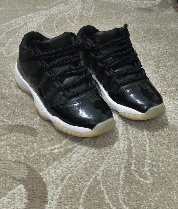 Jordan 11 low retro