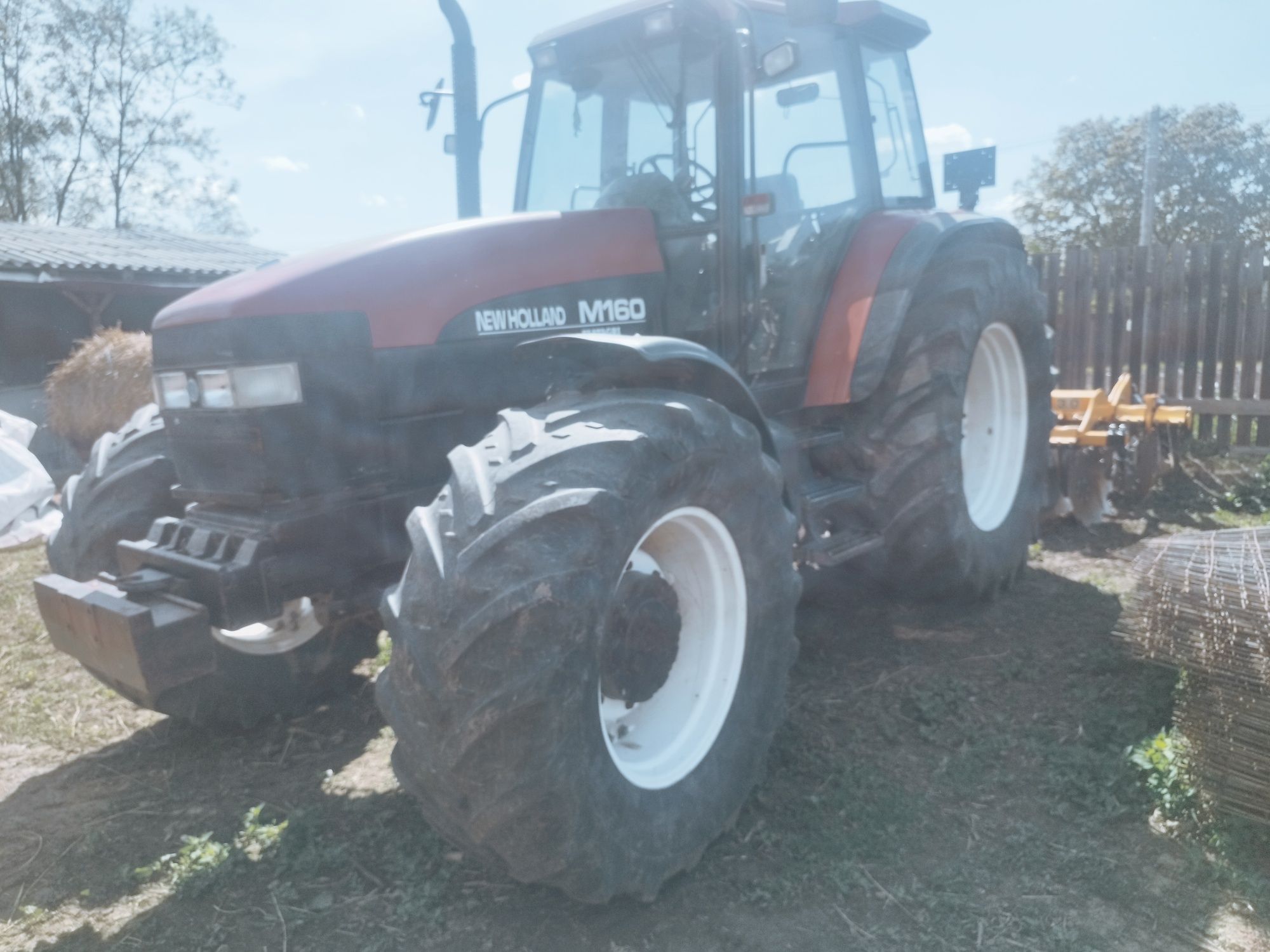 Vând Tractor New Holland