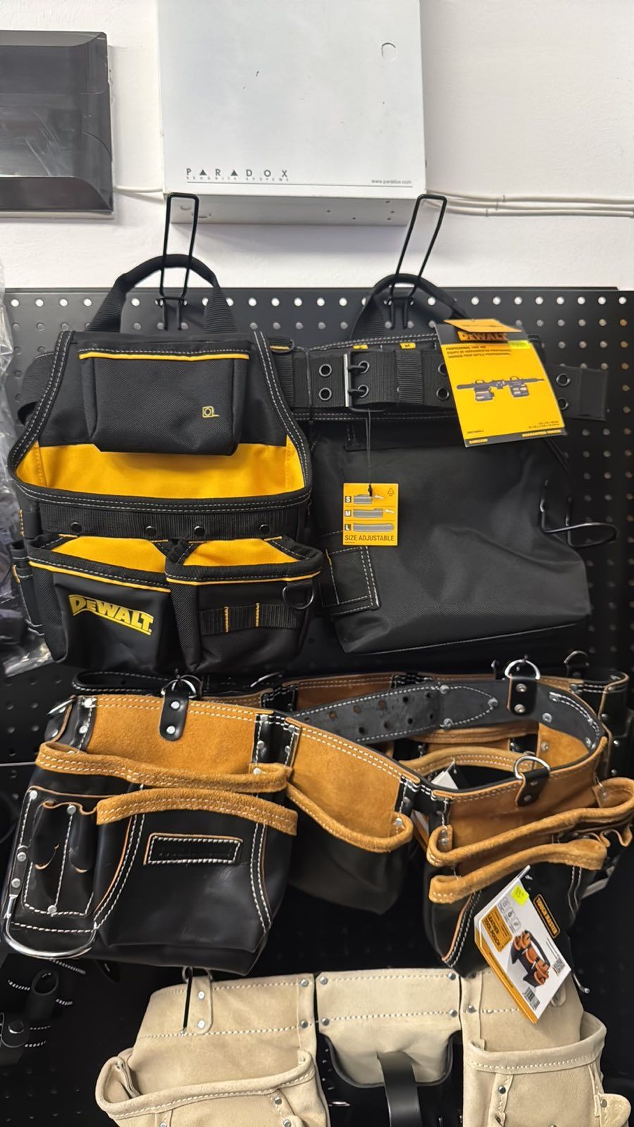 Работни Колани Dewalt, Makita, Stanley, Tough Master
