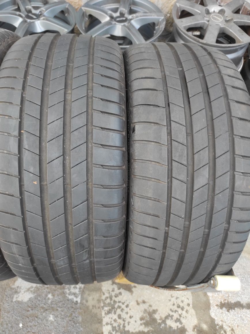 235/40/19 Bridgestone