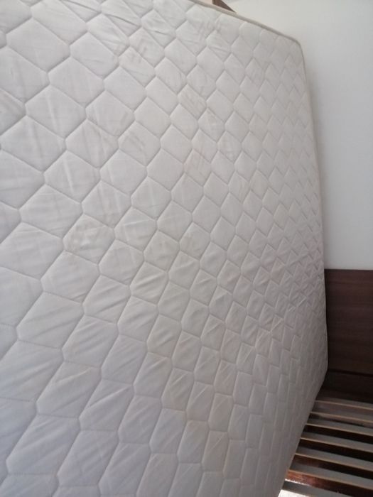 Pat ikea cu saltea 180/200