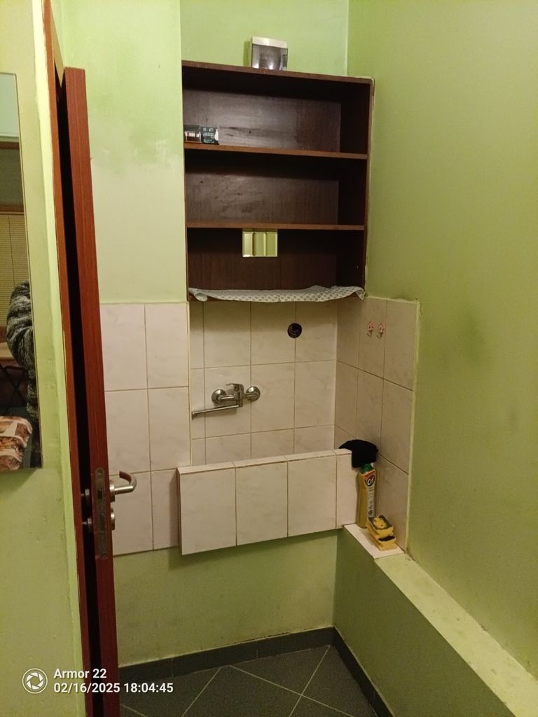 Дава се под наем Офис в Варна, Колхозен пазар - 30 кв.м за 163.2 € - Снимка #3