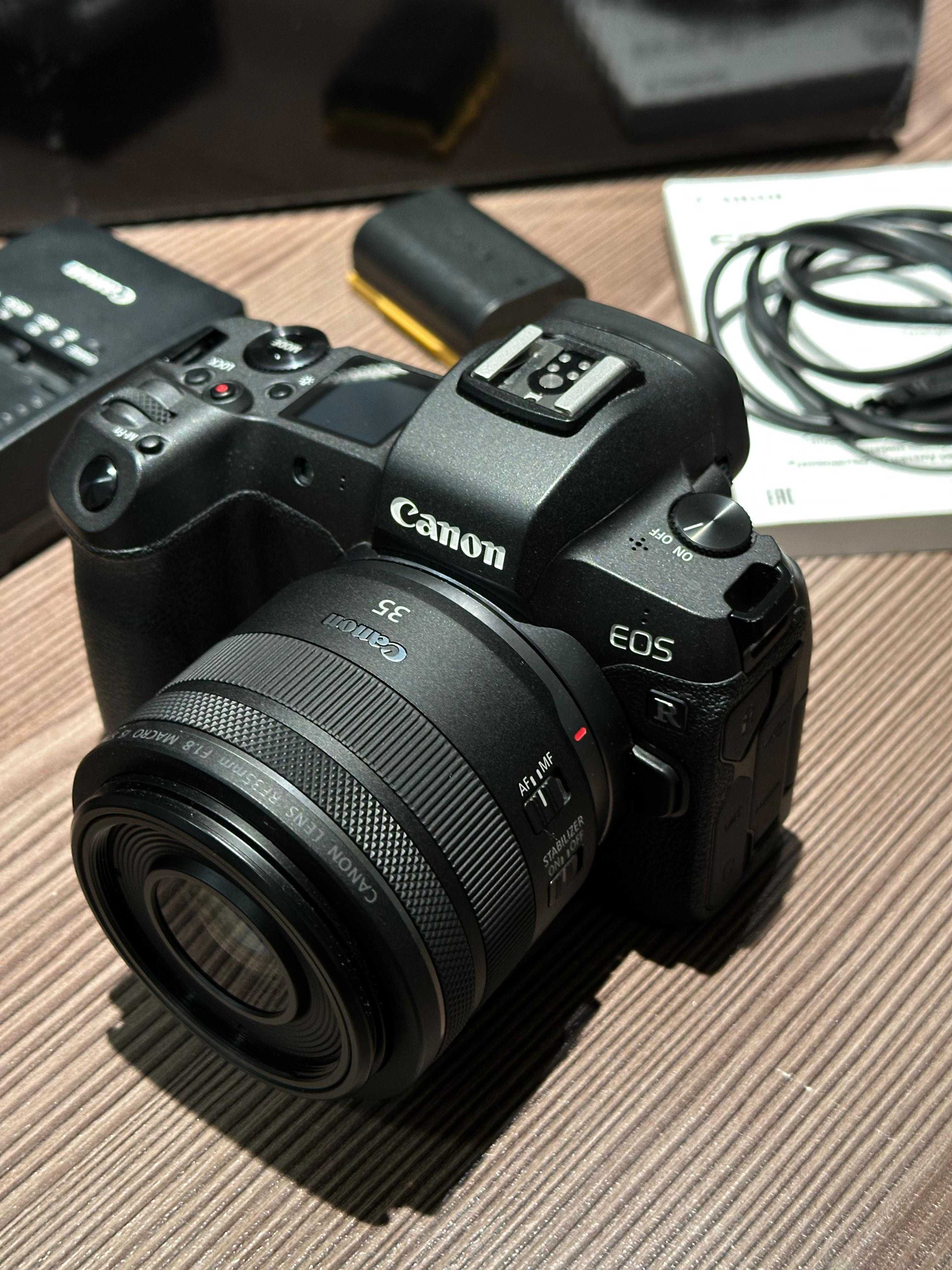 Камера Canon R в идеальном состоянии