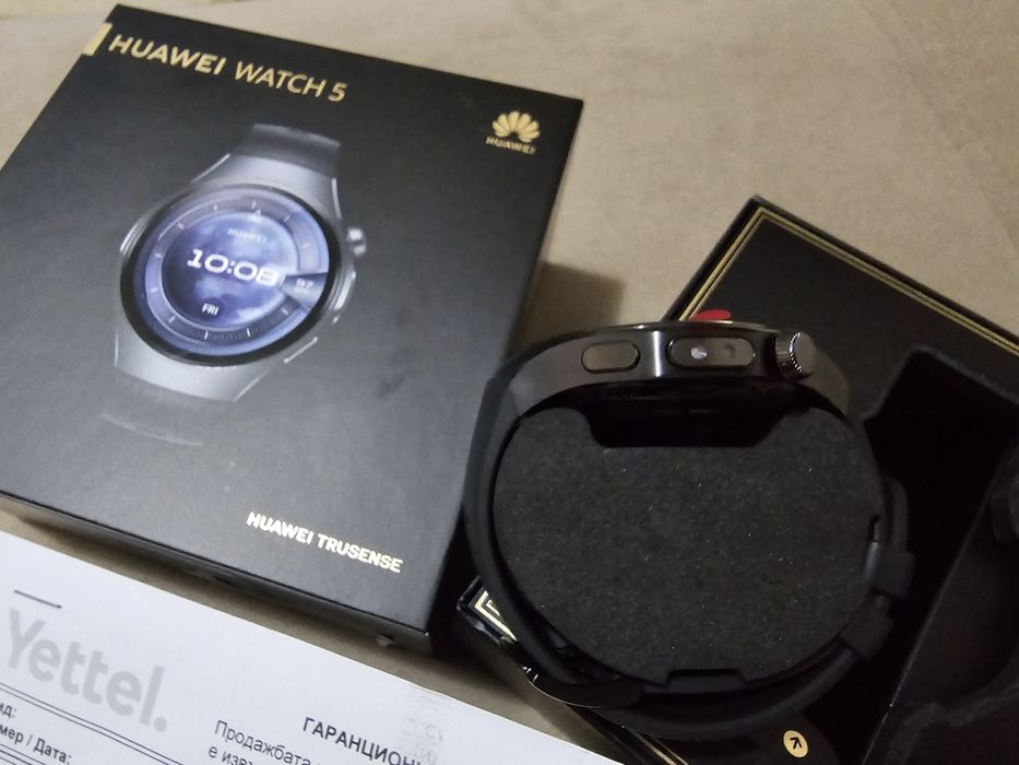 Нов HUAWEI Watch 5 46mm Гаранция Yettel 2027