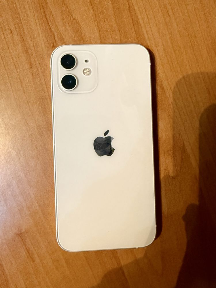 iPhone 12 / 128gb / бял