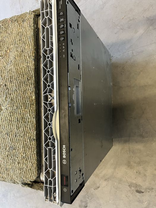 Съдомиялна за пълно вграждане Bosch