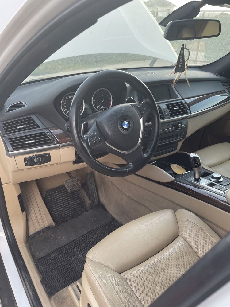 Dezmembrez Bmw X6 E71 4.0 Xdrive