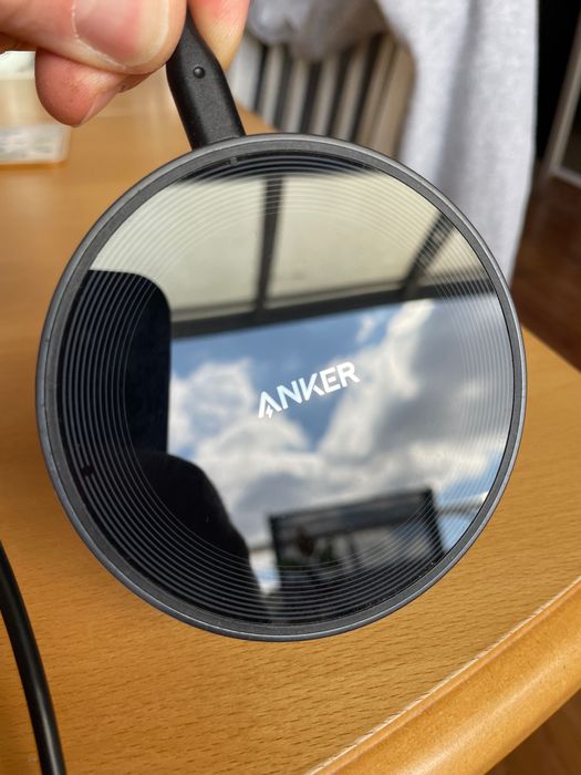 НОВО ! Безжично зарядно Anker 315 Wireless