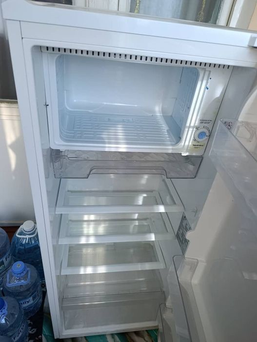 Холодильник продается