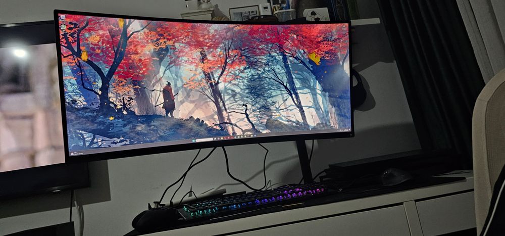 Vand monitor ultrawide MI