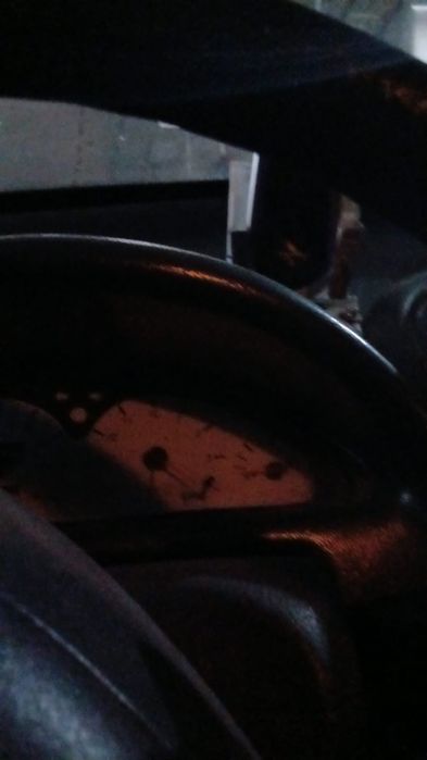 Vând mașină mică