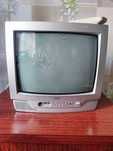Телевизор маленький JVC(постсоветского времени)