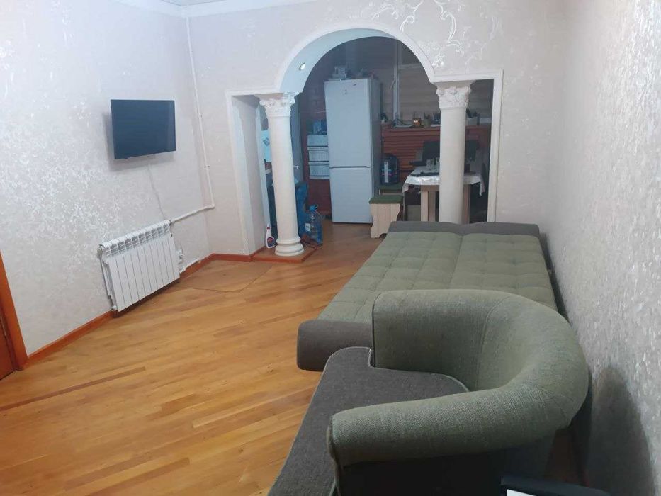 Чиланзар 9, квартира 3/1/4, в кирпичном доме