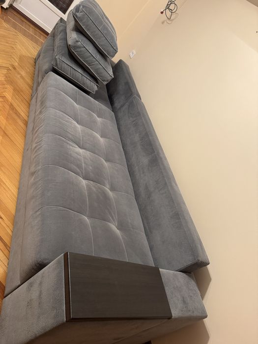 Продам диван в отличном состоянии (раскладной)