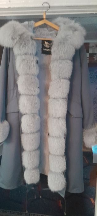 Продам парку в отличном состоянии