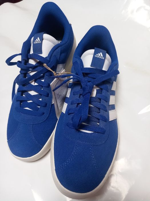 Adidas.                      .