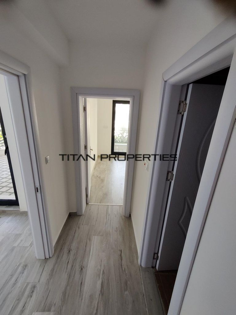 Продава се Двустаен апартамент в Бургас, Долно Езерово - 80 кв.м за 1313 €/кв.м - Снимка #3
