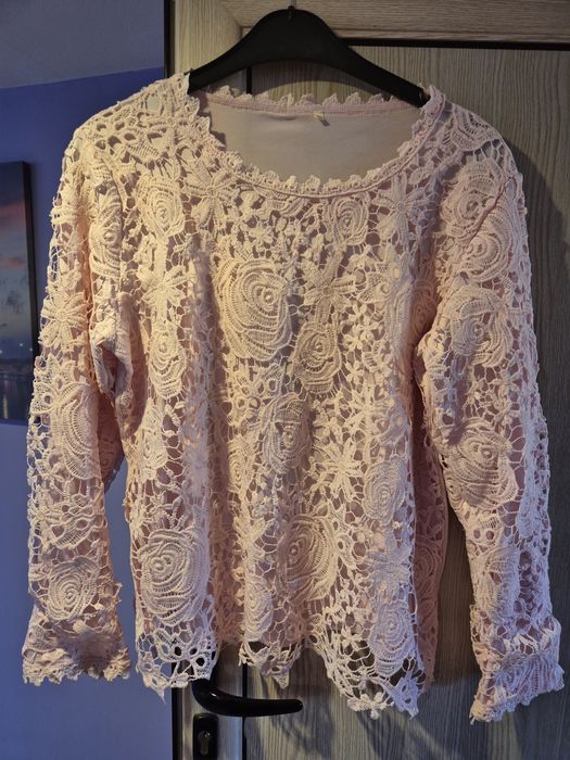 Продавам розова блуза