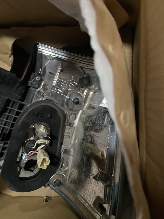 Lexus 570lx faralari sotiladi sotsaniya ideal aybi yoq remont bumagan