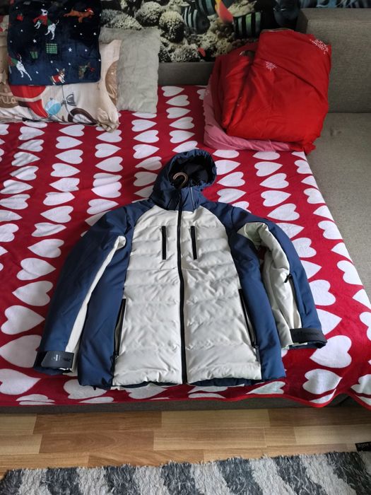 Vând geaca Elise munte