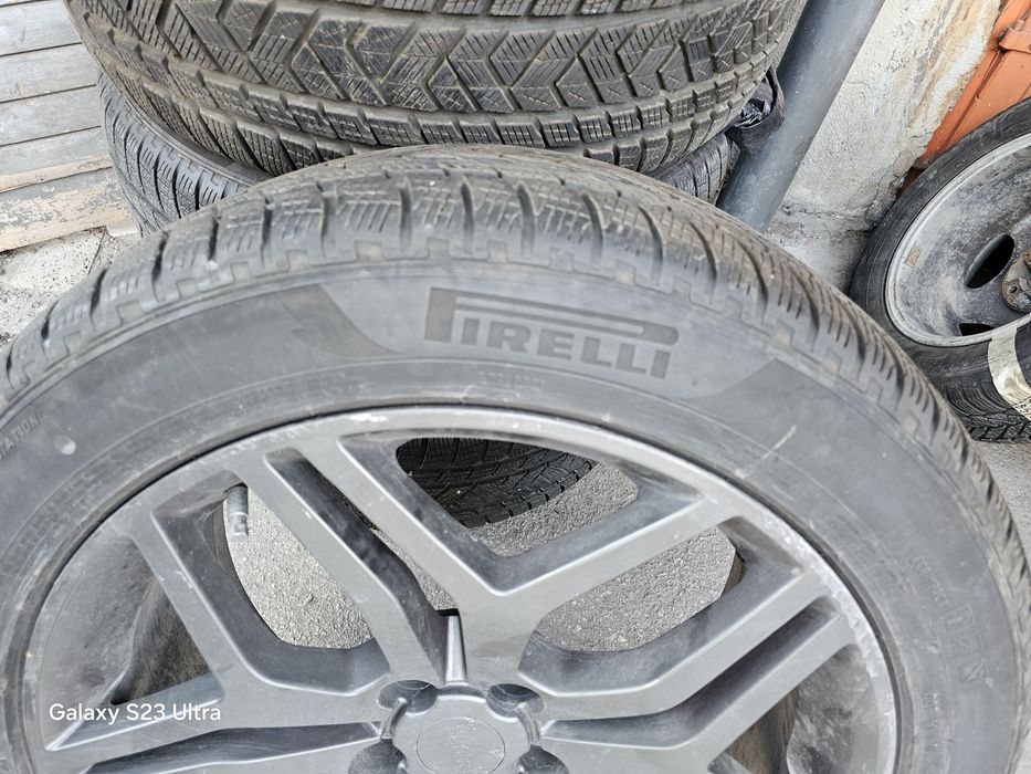 Гуми  Pirelli Scorpion с джанти  275/45 R20