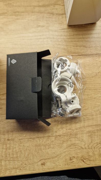 Termostat inteligent pentru calorifer Sonoff Zigbee