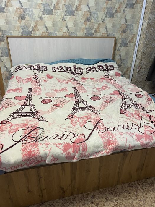 Кровать двухспальная